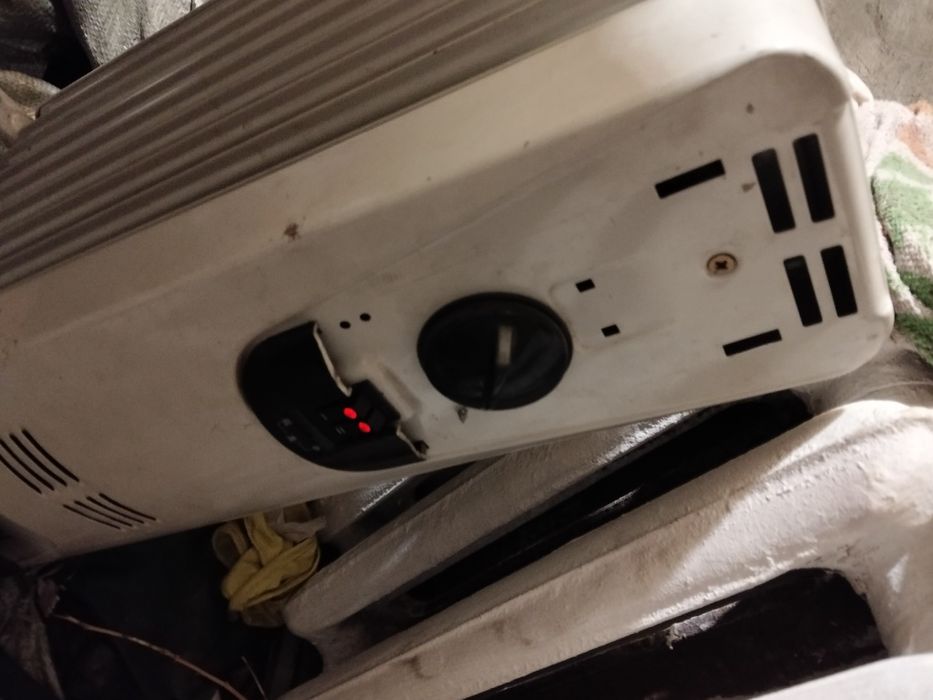 Продам масляный обогреватель