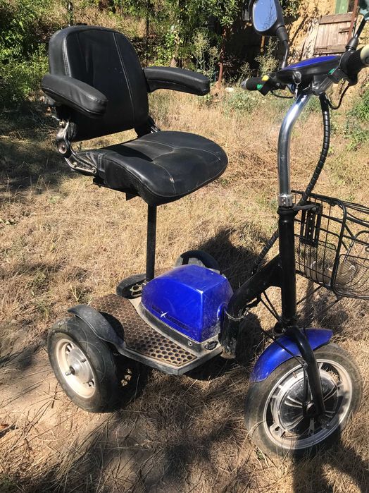 Продавам триколка в идеално състояние