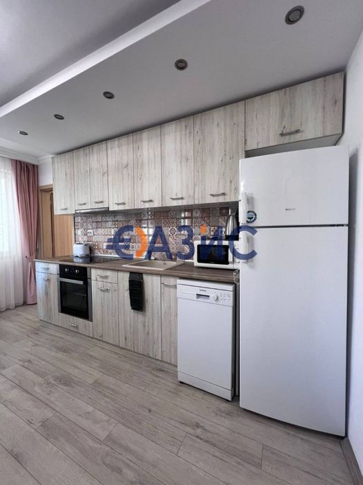 Продава се Тристаен апартамент в к.к. Слънчев бряг - 94 кв.м за 841 €/кв.м - Снимка #2