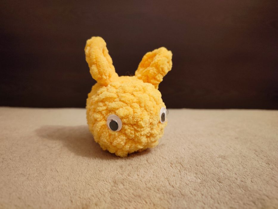 Ръчно изработена играчка от мека прежда