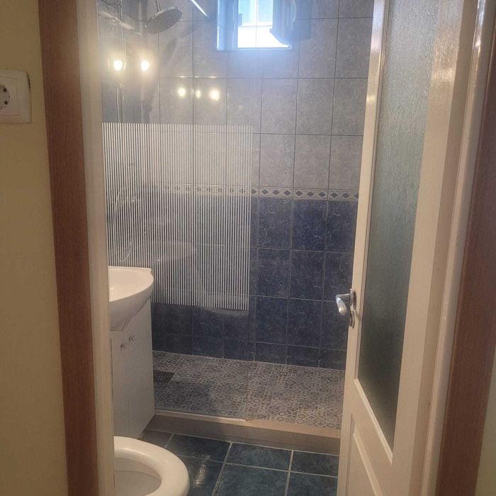 Inchiriez apartament
