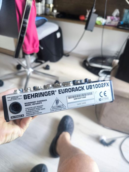Behringer UB1002FX, смесител, миксер europack