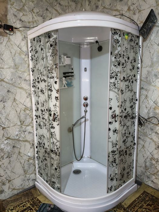 Dush kabina sotiladi