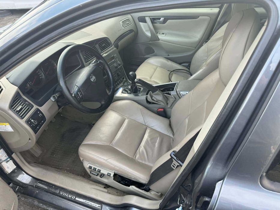 volvo s60 2.4 d5 на части facelift  влово с60 2.4 д5 фейслифт