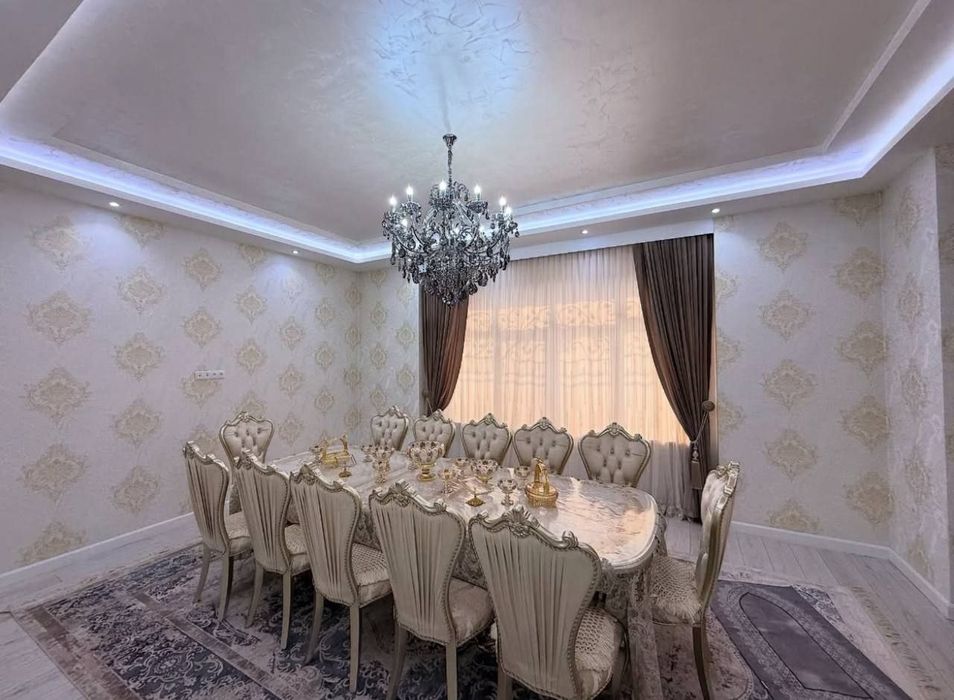 СРОЧНО!!! Продается 
Алмозор туман
Чукурсой 3,2 сотих 
7 та хона 
Цена