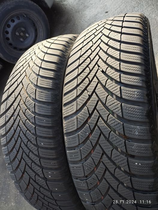 2 buc 225 60 R18 104v Semperit , iarna, dot 2021