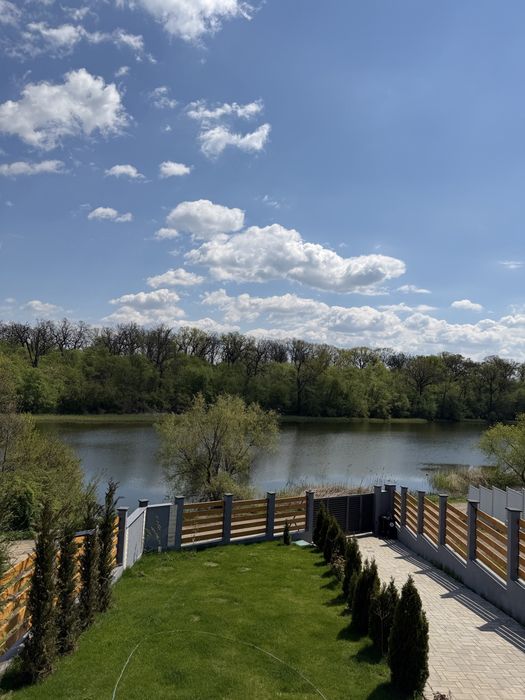 Vila CORBEANCA vedere la LAC/ piscina incalzita