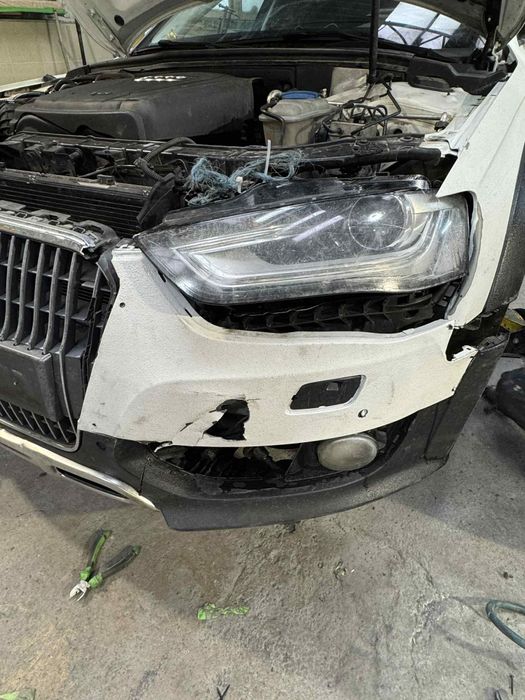 Vand bara fata audi a4 b8,5 facelift Allroad + aripa stânga