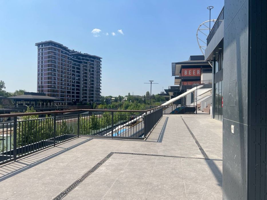 Сдается офис ,кафе, ресторан или магазин  в Seul Moon 1-этаж!