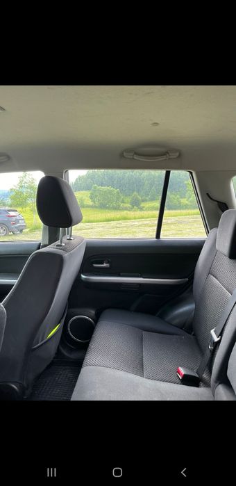 Vand sau schimb suzuki grand vitara -4x4 la buton- diesel  -3000 euro