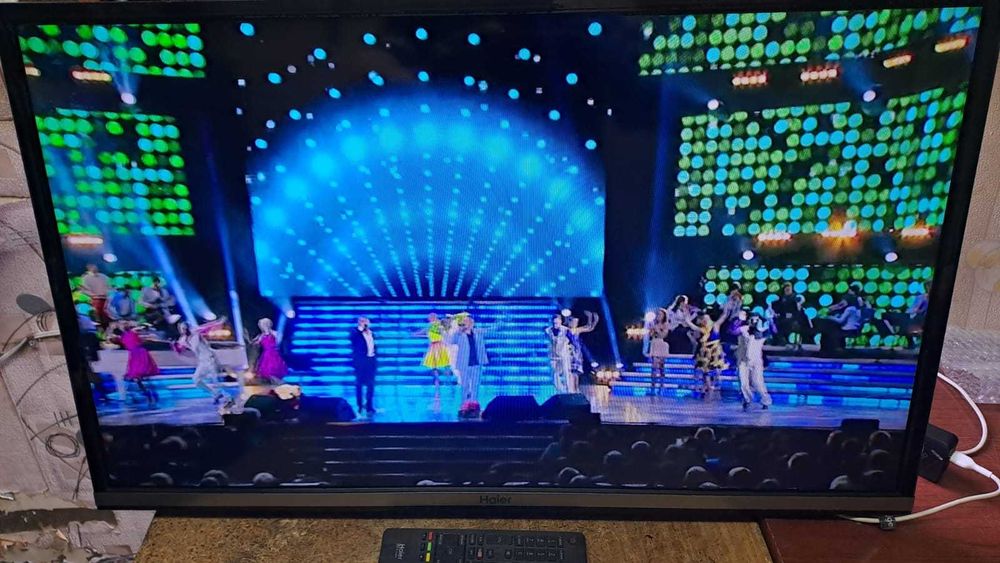 Телевизор HAIER 32"  Smart TV