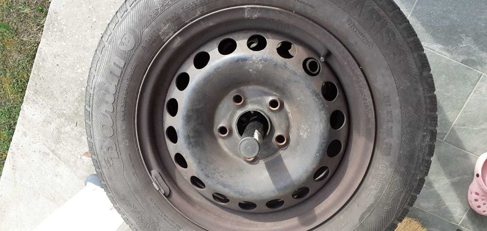 Vand cauciucuri si jante