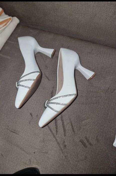 Pantofi toc eleganți si super comozi