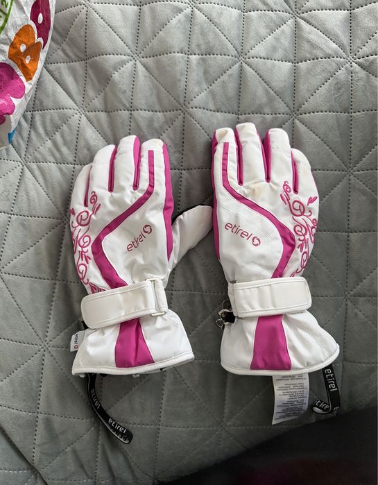 Ски яке ,панталон,очила  и каска Rosignol