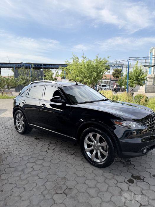 Infiniti fx45  yurgani 81.000