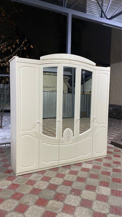 Продам Спальный Гарнитур +доставка