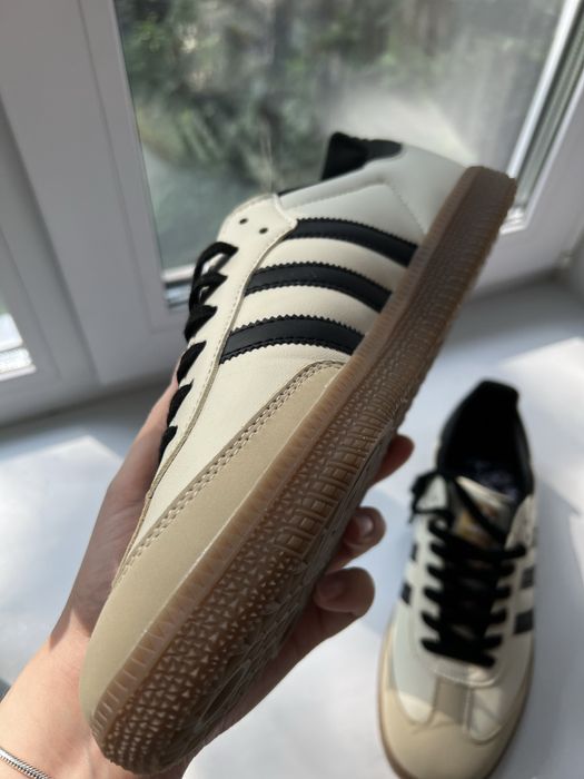 Кроссовки 43-44 рр