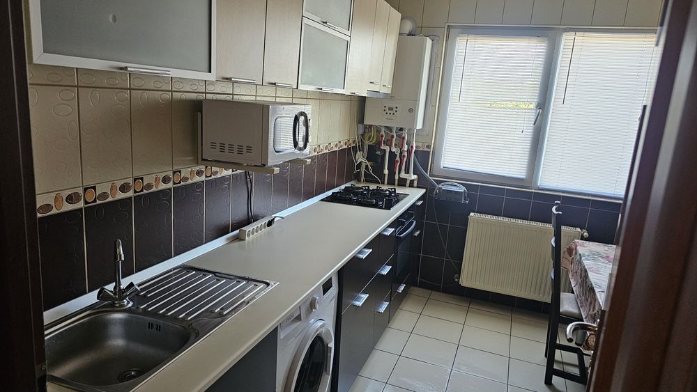 Inchiriez garsoniera