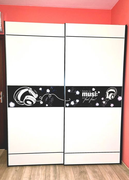 Немски гардер ш171х206вх61 с плъзгащи врати и вътр. оформл. по желание