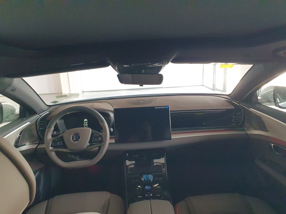 BYD Han smart 605km 2025 yil