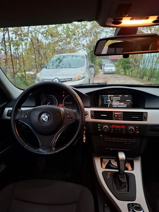 BMW 3 Series 2011 — imagine 4