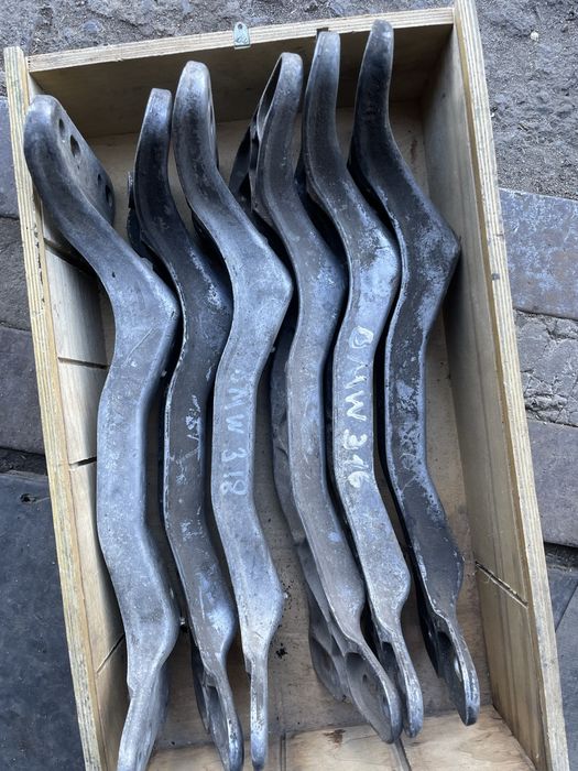 Траверсы под коробку,кулисы бмв е36 е34