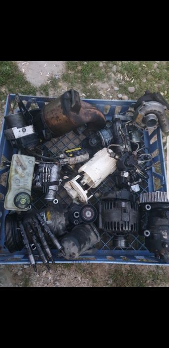 Dezmembrez Renault Megane 2  2006, 1.5 DCI. Toate piesele disponibile.