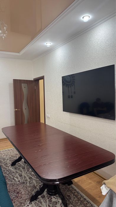 Продается стол в отличном сотстоянии