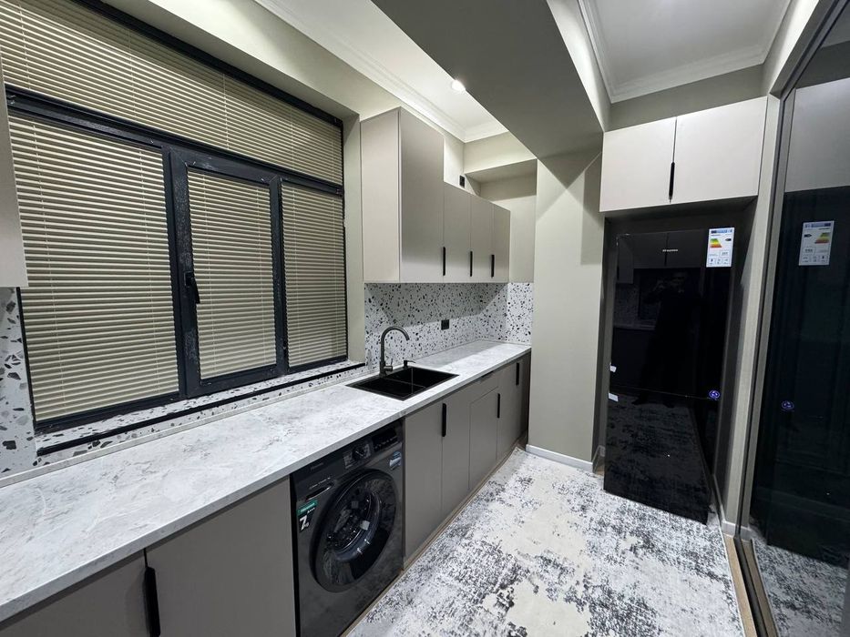 Продам 2 ком Юнусабад 9 квартал Новостройка