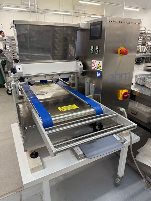 Masina de turnat eclere, macarons, fursecuri