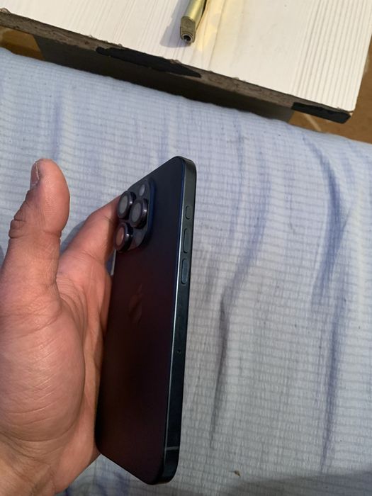 Продам iPhone 15 pro