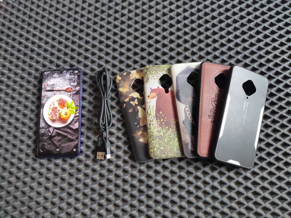 Смартфон Vivo V17 (Vivo 1920)