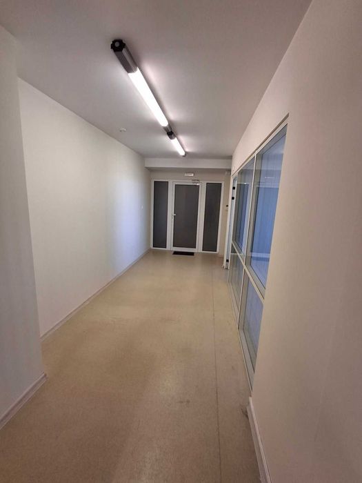 Дава се под наем Офис в София, Център - 120 кв.м за 1200 € - Снимка #8