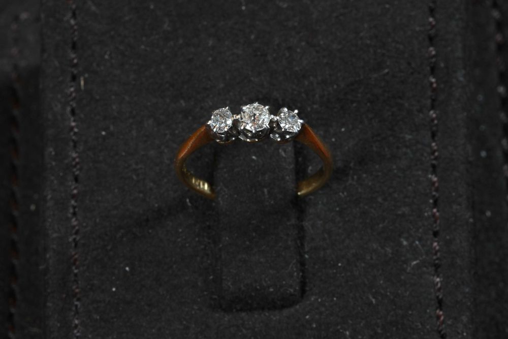 Пръстен Злато 750 и Платина с 3 Диаманта 0.30 карата Размер 50