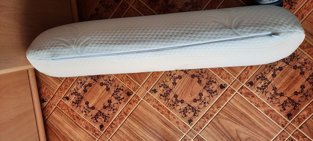 Продам анатомическую подушку с эффектом памяти