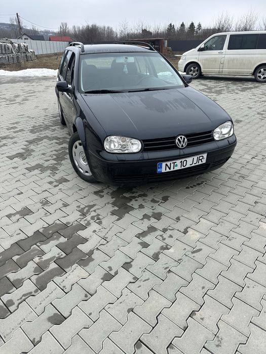 Vand golf 4 motor 1’4 bezina acte valabile un an 2001