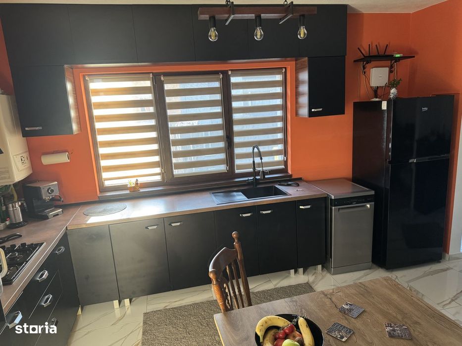 Apartament tip casa si curte privata 75 mp | 2 camere | parcare