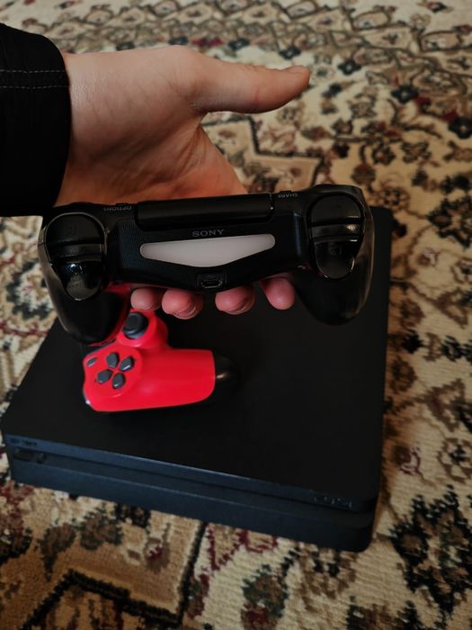 Playstation 4slim