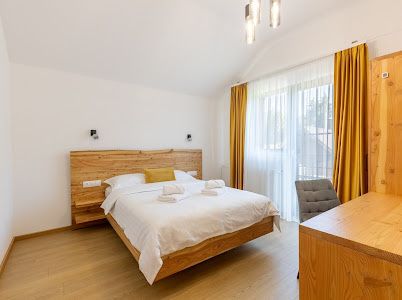 Cabana de inchiriat la Cavnic- langa partie