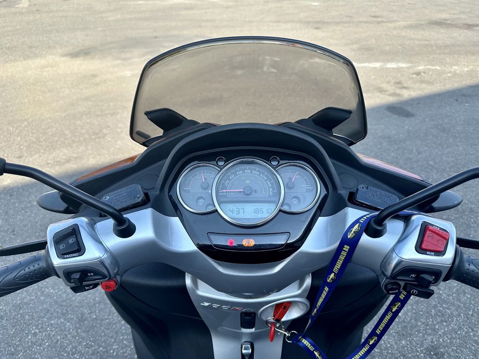 Piaggio MP3 /300LT