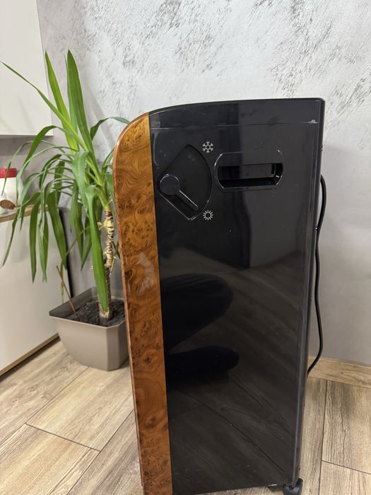 Уред за отопление, охлаждане, овлажняване на въздуха