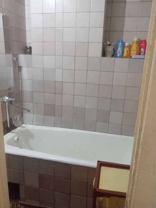 Kvartira sotiladi yaxshi joydan