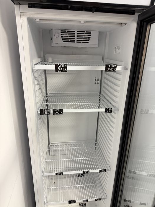 Хладилна витрина Snaige CD39DM