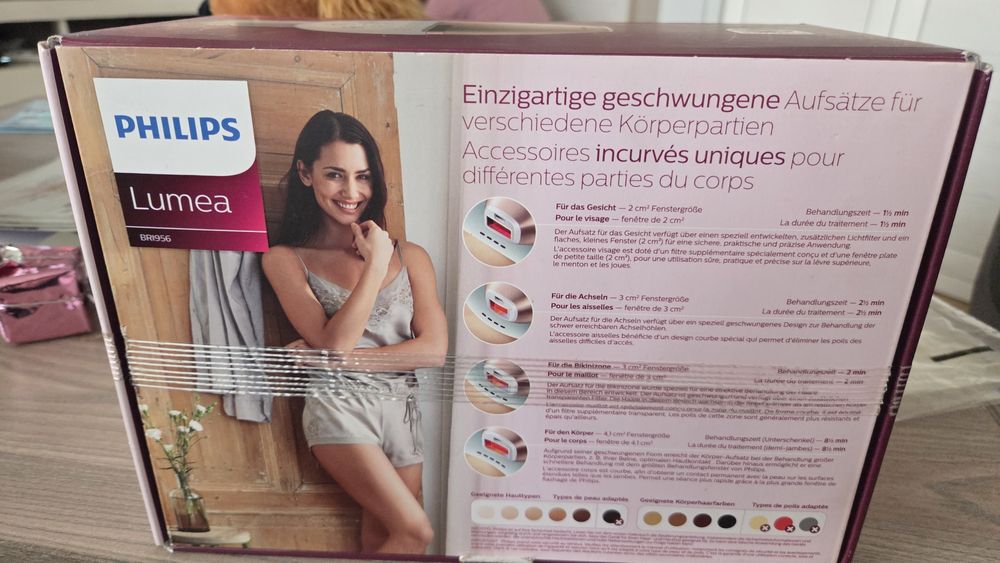 Фотоепилатор Philips Lumea Prestige