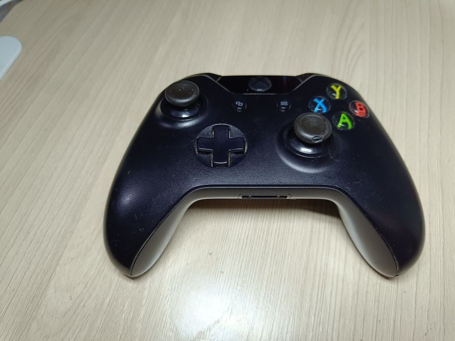 Продам Икс бокс с джостиком