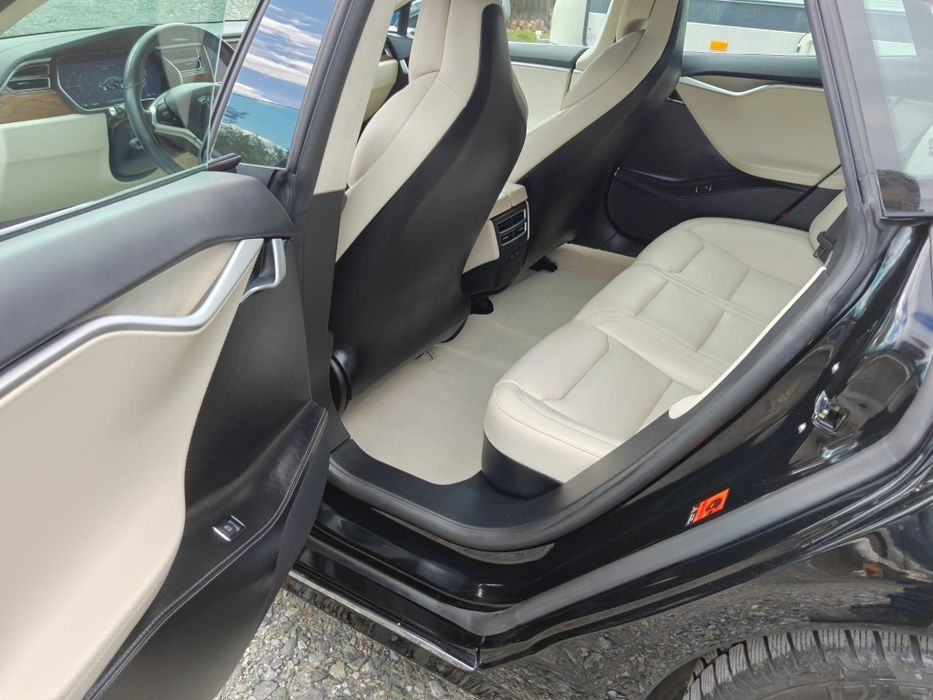 Tesla S 75D stare foarte bună km putini