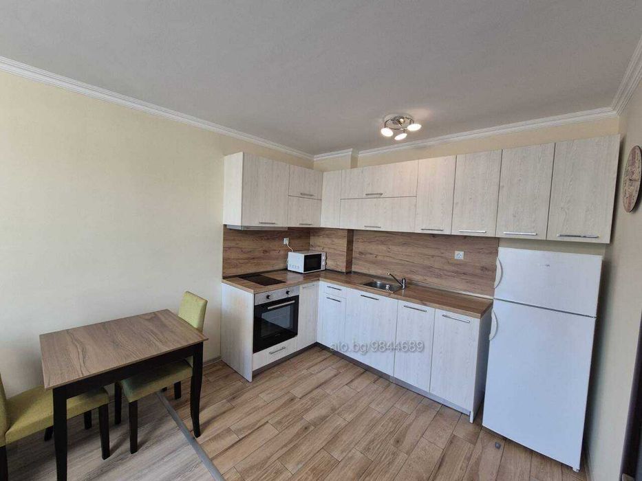 Дава се под наем Двустаен апартамент в Пловдив, Христо Смирненски - 70 кв.м за 510 € - Снимка #3