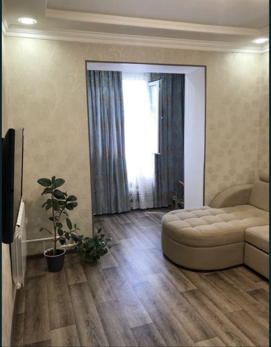 Продается квартира БУЗ базар, БИЙ, Максим Горький, Анор банк 2/4/4