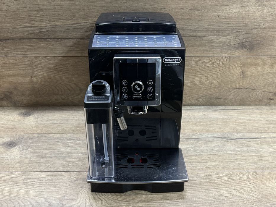 Продавам кафемашина Delonghi cappuccino Type:ECAM23.466.B