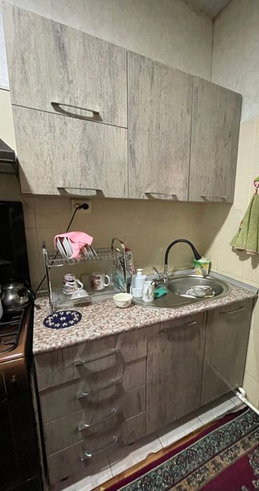 Продаю кухонный гарнитур из МДФ